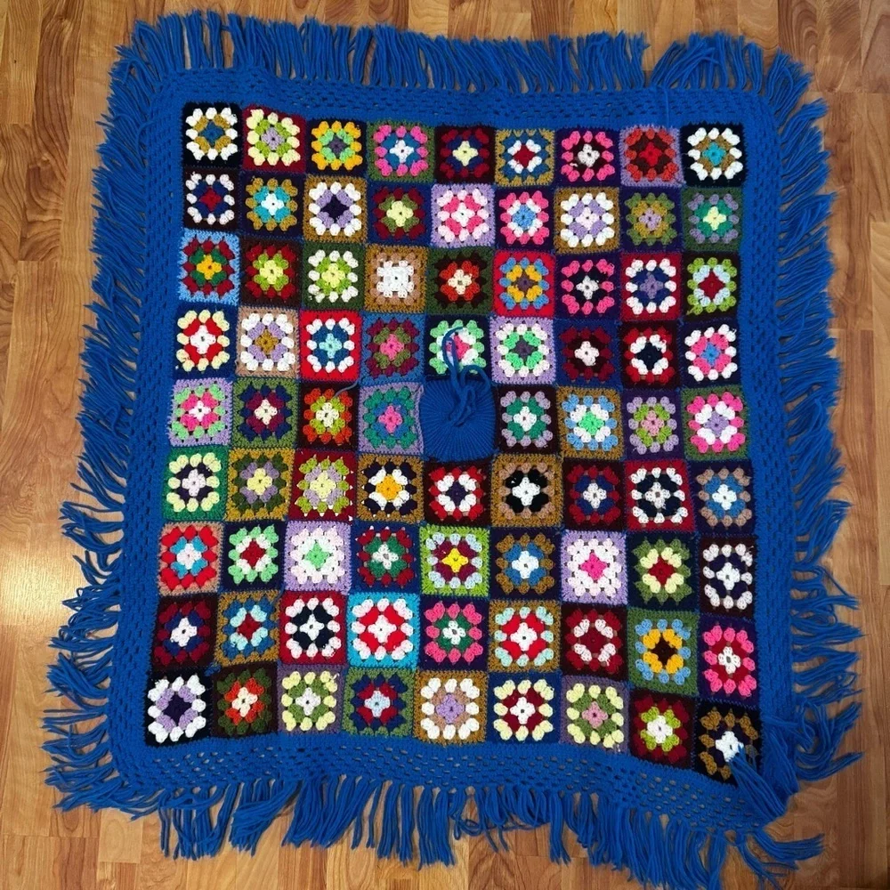 Vintage Handmade Crochet Afghan Granny Square Blue Edge 44 x 49 Throw 80 Squares